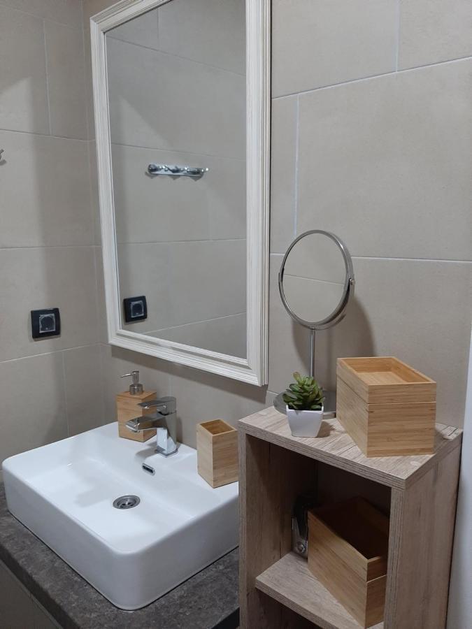 Kop Milmari P32 Apartment โคเปานิก ภายนอก รูปภาพ