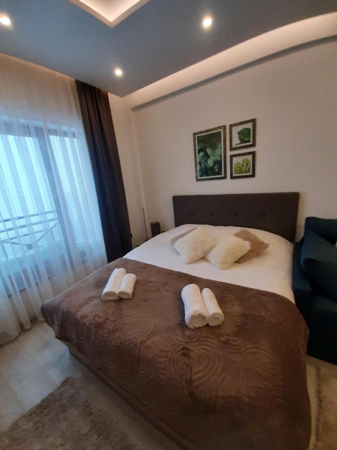 Kop Milmari P32 Apartment โคเปานิก ภายนอก รูปภาพ