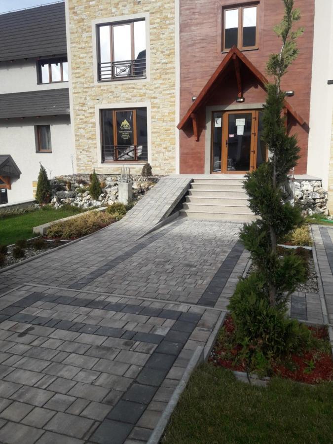 Kop Milmari P32 Apartment โคเปานิก ภายนอก รูปภาพ